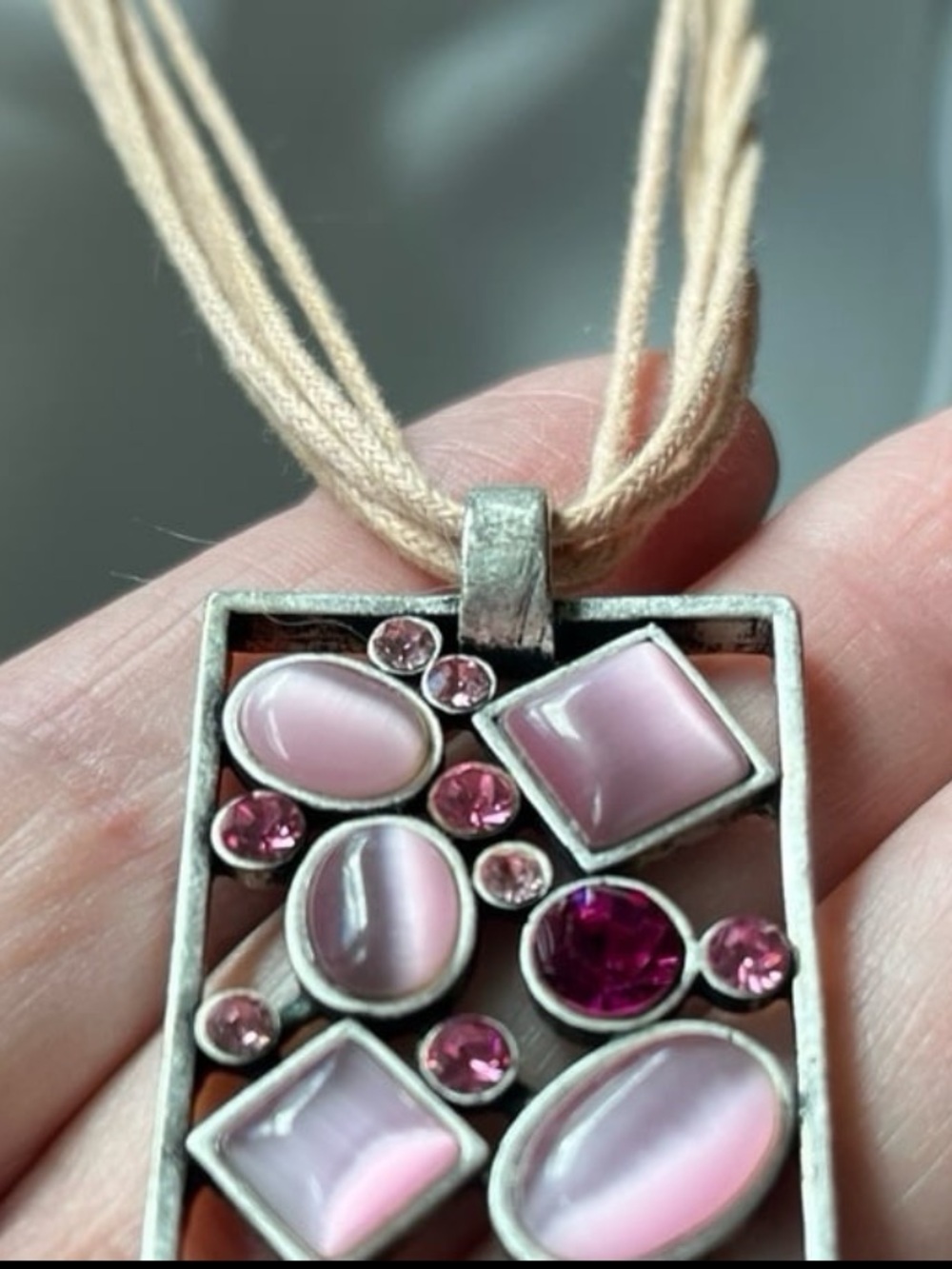 Lia Sophia Pink Pendant 1.5” on natural cording 14” + 4” extender N235 - Picture 6 of 7